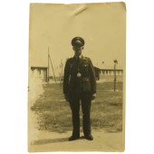 Soldat de la Luftwaffe flakartillaire en Tuchrock et chapeau à visière